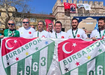 Bursa’da 18. Uluslararası Osmangazi Tarihi Kent Koşusu gerçekleştirildi