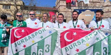 Bursa’da 18. Uluslararası Osmangazi Tarihi Kent Koşusu gerçekleştirildi