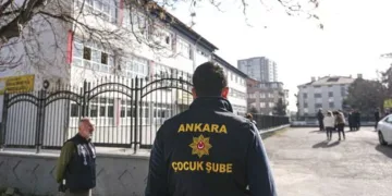 Okullarda Güvenlik Seferberliği: Her Kapıda En Az İki Polis Nöbet Tutacak