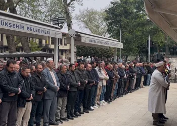 Ayla öğretmen ve 8 öğrenci için Bursa’da gıyabi cenaze namazı kılındı