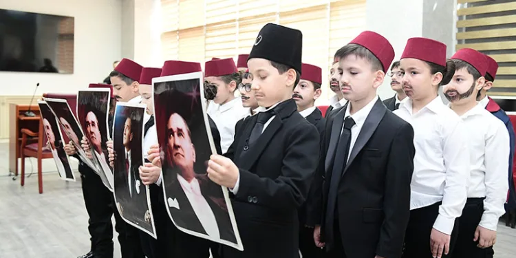 Kestel Belediyesi Meclis Salonu’nda miniklerden tarihi canlandırma