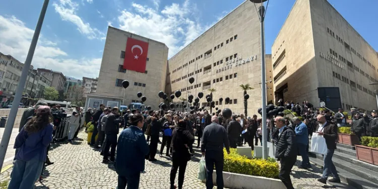 Bursa’da Atış Yapı Mağdurları Ayakta: “Evlerimizi İstiyoruz, Süreç Hızlandırılsın!”