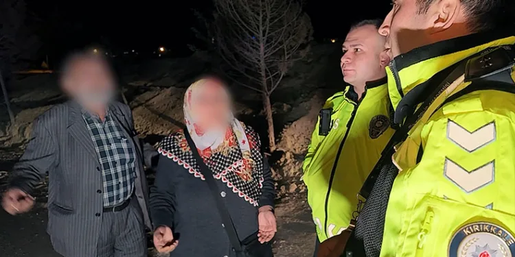 Bakırköy’de seyir halindeki otomobil, tıra arkadan çarptı: 1 yaralı
