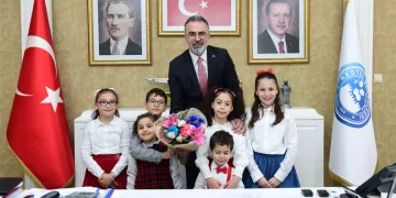 Kestel’de 23 Nisan Ruhu: Meydandan Makama Coşku Dolu Kutlama!