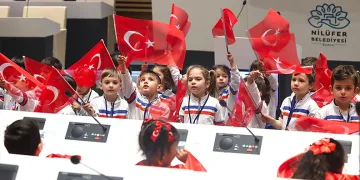 Emir Buhari yenilenen yüzüyle hizmete açıldı