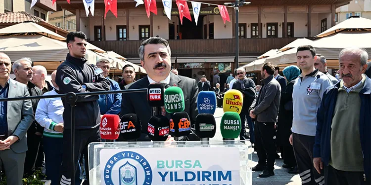 Emir Buhari yenilenen yüzüyle hizmete açıldı