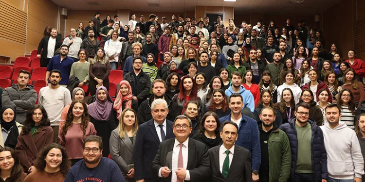 Karacabey Tarım Fuarı, binlerce çiftçiyi ağırladı