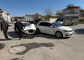 Şanlıurfa’da son kullanım tarihi geçmiş tonlarca gıda ürünü ele geçirildi