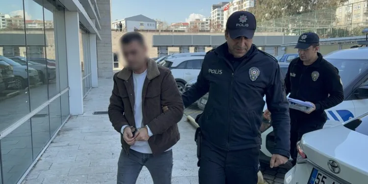 Şanlıurfa’da son kullanım tarihi geçmiş tonlarca gıda ürünü ele geçirildi