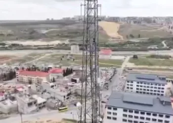 Şanlıurfa’da son kullanım tarihi geçmiş tonlarca gıda ürünü ele geçirildi