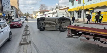Şanlıurfa’da son kullanım tarihi geçmiş tonlarca gıda ürünü ele geçirildi
