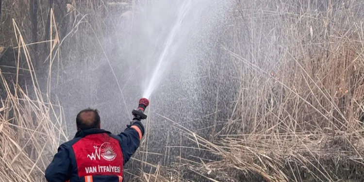 Adana’da 4 ruhsatsız silah ele geçirildi