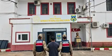 Adana’da 4 ruhsatsız silah ele geçirildi