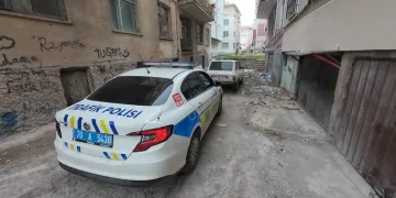 Adana’da 4 ruhsatsız silah ele geçirildi