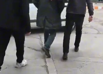 Aracına çarpan kamyonet için polis çağırdı hatalı parktan ceza yedi