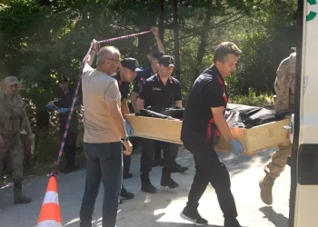 Ayvalık’ta kaçak içki ve uyuşturucudan 2 tutuklama
