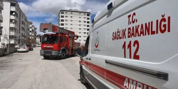 Ayvalık’ta kaçak içki ve uyuşturucudan 2 tutuklama