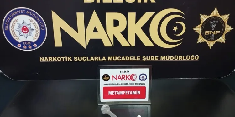 Beyoğlu’nda “yardım” yalanıyla yankesicilik yaptılar, suçüstü yakalandılar