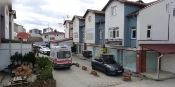 Beyoğlu’nda “yardım” yalanıyla yankesicilik yaptılar, suçüstü yakalandılar