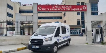 Kahramanmaraş’ta akrobatik hareketler yapan motosikletliye 47 bin TL ceza