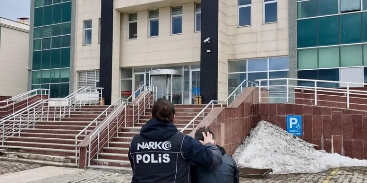 Motosikletin önünü kaldırarak yaptığı paylaşım 46 bin TL’ye mal oldu