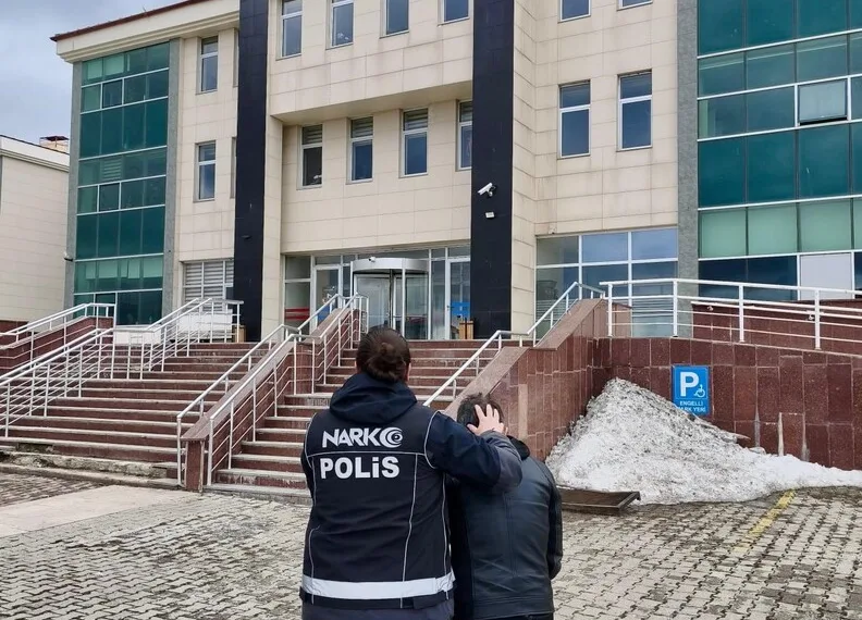 Motosikletin önünü kaldırarak yaptığı paylaşım 46 bin TL’ye mal oldu