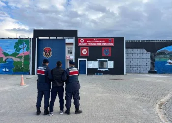 Motosikletin önünü kaldırarak yaptığı paylaşım 46 bin TL’ye mal oldu