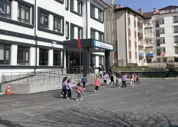 Motosikletin önünü kaldırarak yaptığı paylaşım 46 bin TL’ye mal oldu