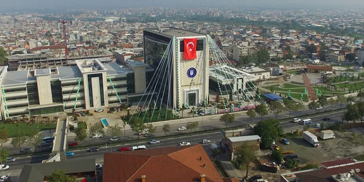 Bursa Büyükşehir Belediyesi’nde ödemeler durduruldu izinler iptal edildi