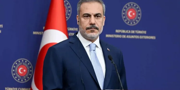Bakan Fidan, Japon mevkidaşı Motegi ile görüştü
