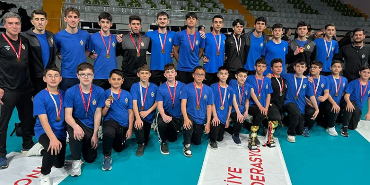 Bursa voleyboluna İnegöl Belediyespor imzası