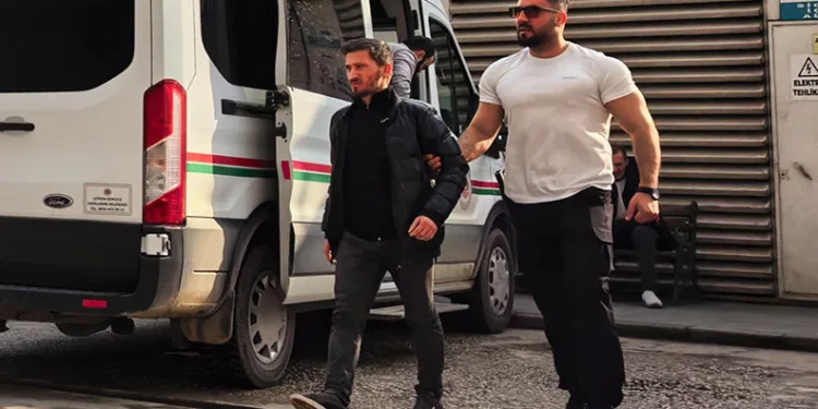 Bursa’da uyuşturucu taciri, kovalamaca sonucu yakalandı