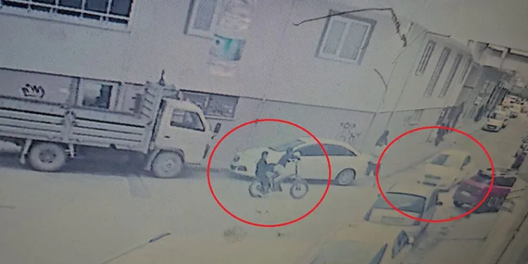 Bursa’da bisikletli çocuklar otomobille çarpıştı