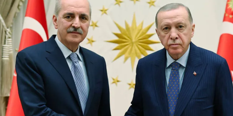 Cumhurbaşkanı Erdoğan, Numan Kurtulmuş ile görüştü