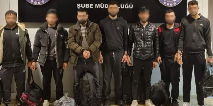 Bursa’da kaçak göçmen ağı polis operasyonuyla çökertildi