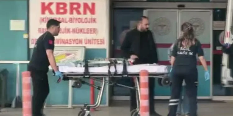 Bursa’da balkondan düşen 3 yaşındaki çocuk, ağır yaralandı