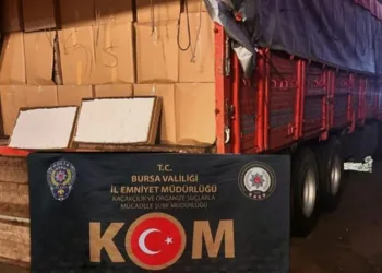 Bursa’da 4 milyonun üzerinde dolu makaron ele geçirildi