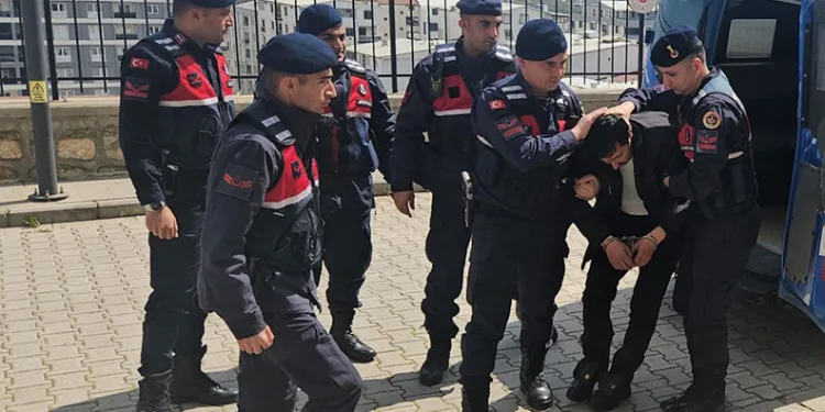 Bursa’da baba-oğul cinayetinde zanlı tutuklandı