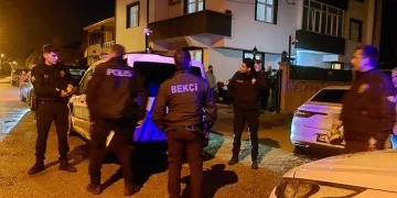 Eşya almak için geldiği evde babasını hareketsiz halde buldu