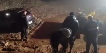 Şırnak’ta fırtına ağılı yıktı: 6 koyun telef oldu