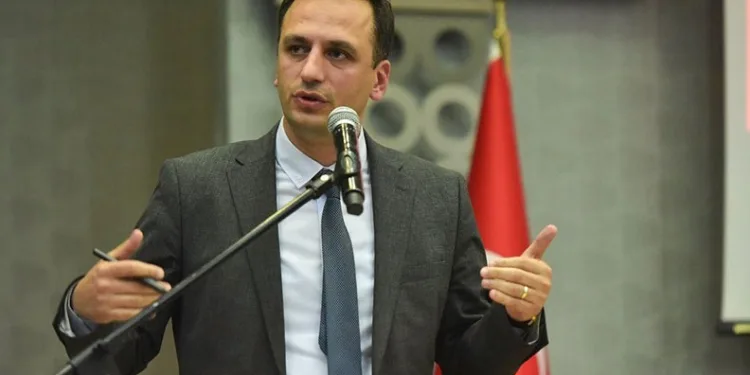 Bornova Belediye Başkanı Eşki adliyeye sevk edildi