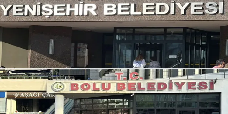 CHP’li belediyelere operasyon: Mersin Yenişehir ve Bolu’da gözaltılar