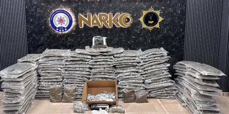 İstanbul’da uyuşturucu operasyonu: 2 gözaltı