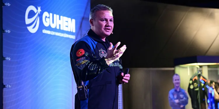 Gezeravcı, GUHEM’de uzay yolculuğunu anlattı