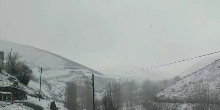 Elazığ’ın yüksek kesimlerinde kar yağışı