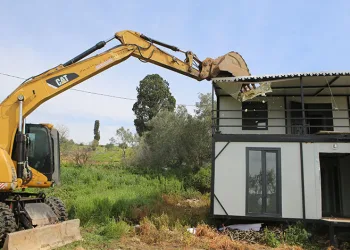 Gölyazı’da kaçak yapılara geçit yok