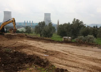20 Bin Metrekarelik Alanda Yol Çalışması