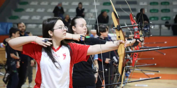 Spor Festivalinde Öğrenciler Okçuluk Maharetlerini Yarıştırdı