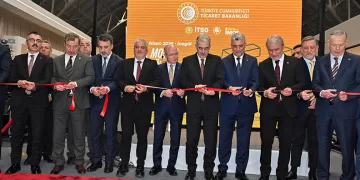 İnegöl Mobilya Fuarı açıldı