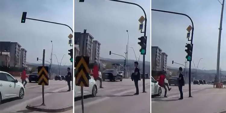 Bursa’da kırmızı ışıkta yola atladı, facia teğet geçti